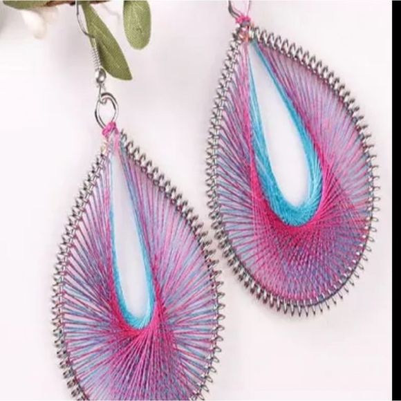 Sterling Silver and silk thread spun boho hand crafted stunning earrings… - Picture 3 of 3